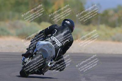 media/Sep-25-2023-Moto Forza (Mon) [[81ffa65e0a]]/B-C Group/Session 4 (Turn 2 Backside)/